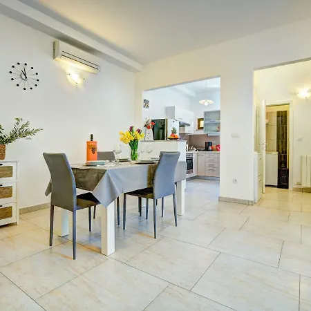 Apartment Nilia