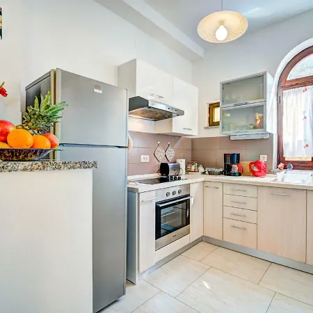 公寓 Apartment Nilia