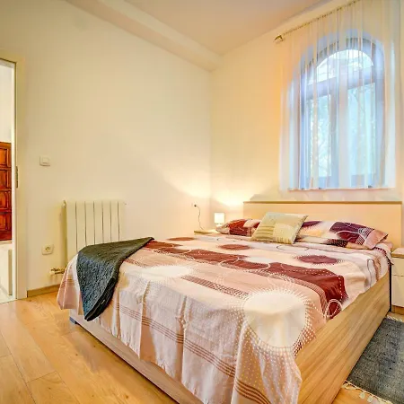 Apartment Nilia * 马图利