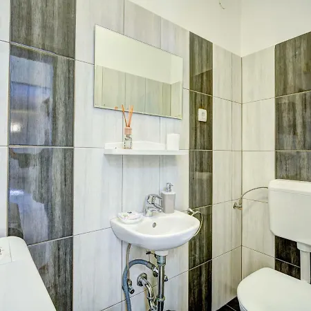 Apartment Nilia 公寓 马图利